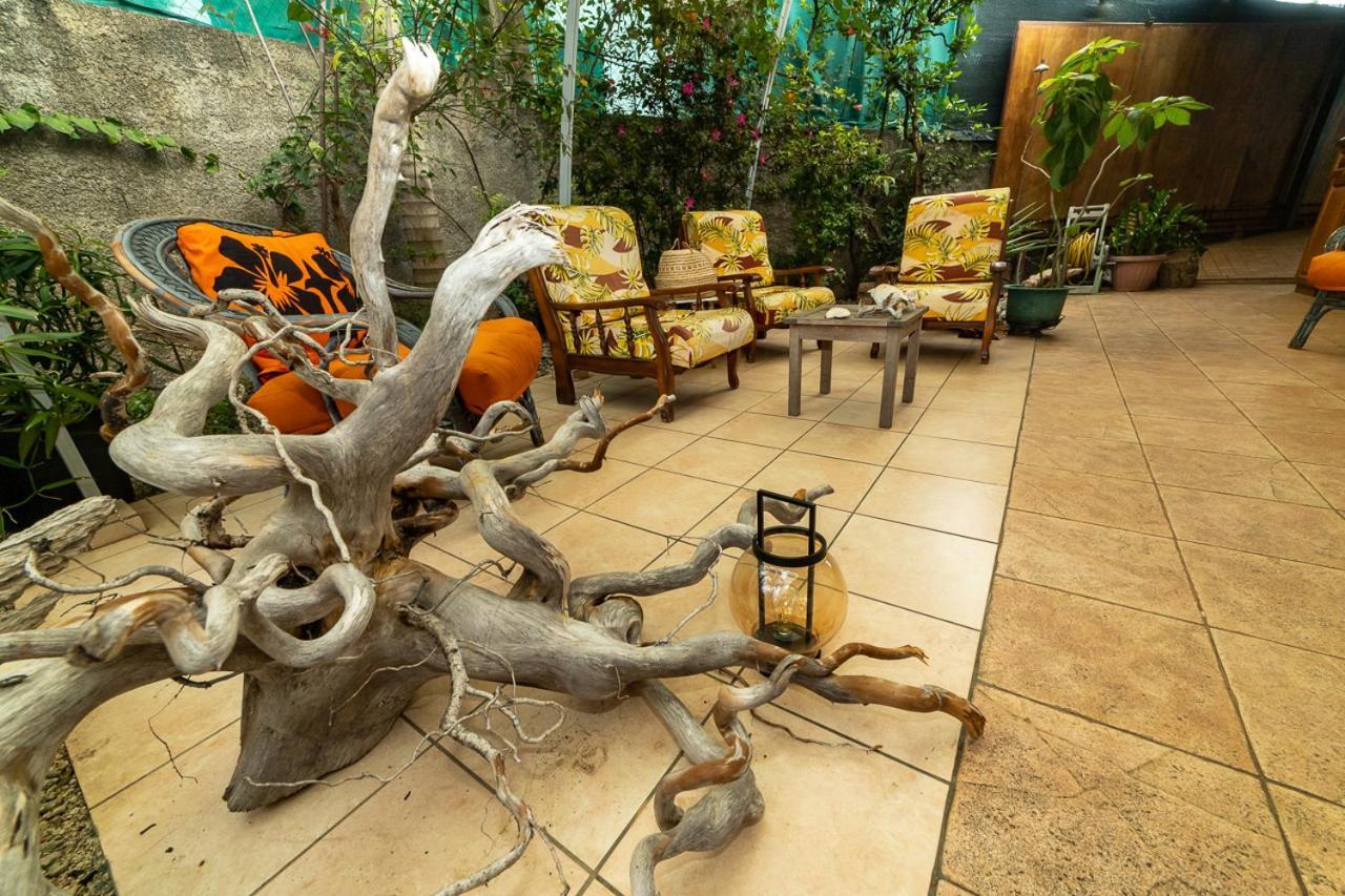 Manaeva Lodge パペーテ エクステリア 写真