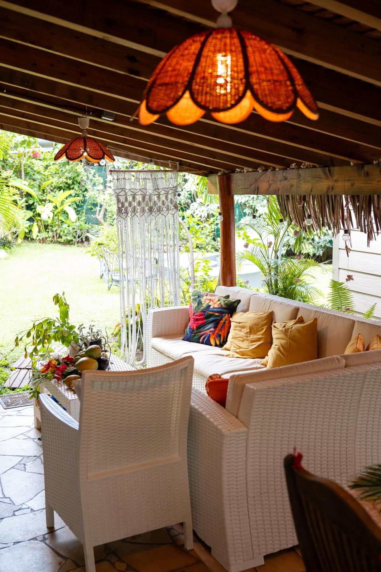 Manaeva Lodge パペーテ エクステリア 写真